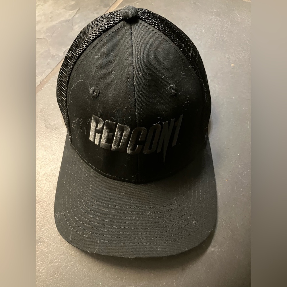 Black Men’s Redcon1 Adjustable Mesh Cap
